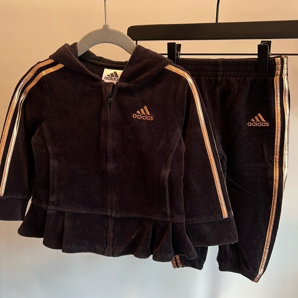 Adidas girls size 18 months black rose gold velour peplum tracksuit ￼ - Picture 1 of 4